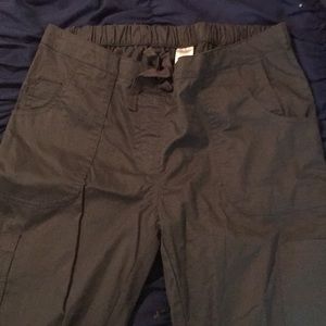 Crush : Gray semi fitted scrub pants